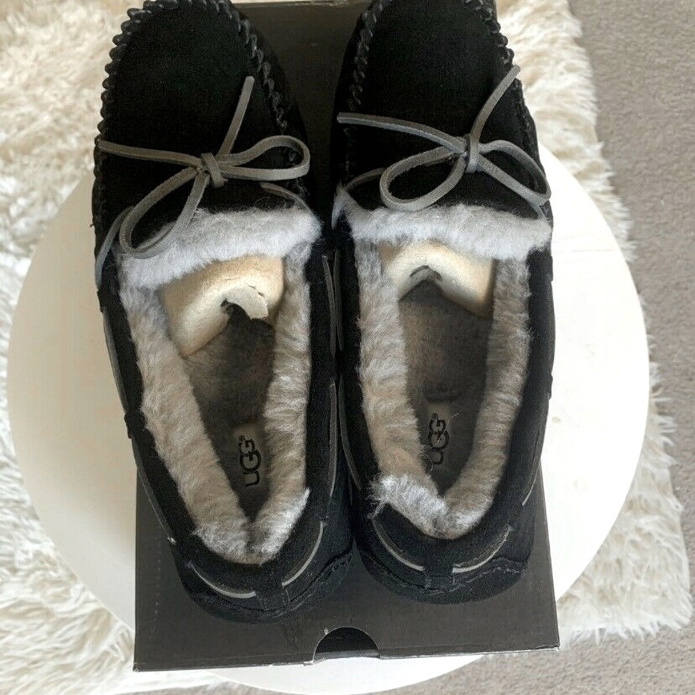 ❤️SOLD❤️Brand New!UGG Mocassins Men/Unisex Size 10